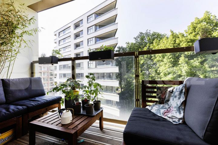 Stylish and modern 2 bedroom 2 bathroom apartment with south facing balconies  Market Road, Islington